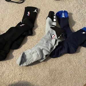 3 pairs of nike nba elite socks
